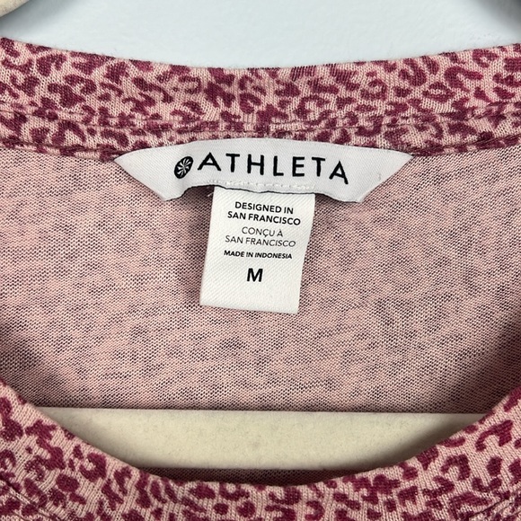 Athleta medium leopard print crewneck sleeveless tank - Picture 3 of 8